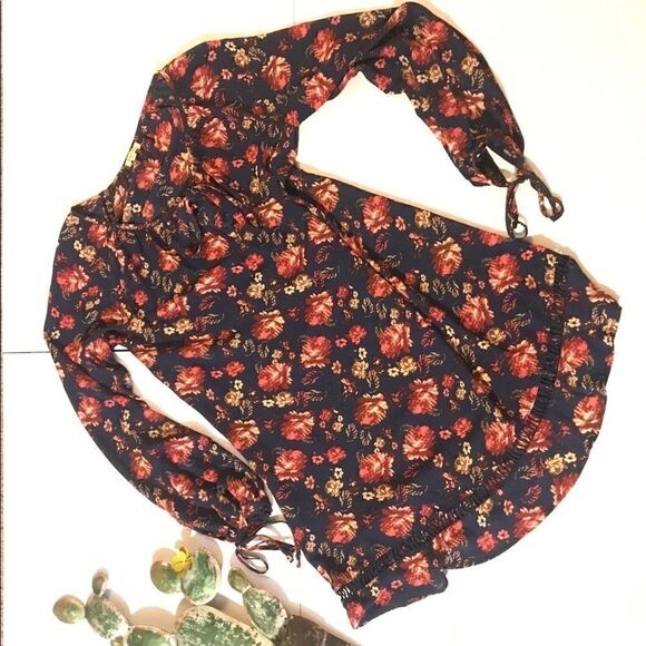 Lily White prairie Dress Size Small Navy Floral - Picture 3 of 8